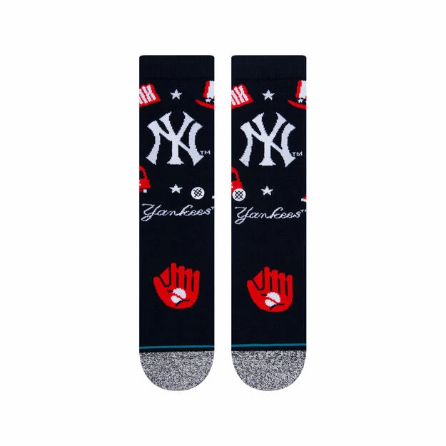 Stance – NEW YORK YANKEES LANDMARK CREW SOCKS 4 Stance – NEW YORK YANKEES LANDMARK CREW SOCKS - Image 2