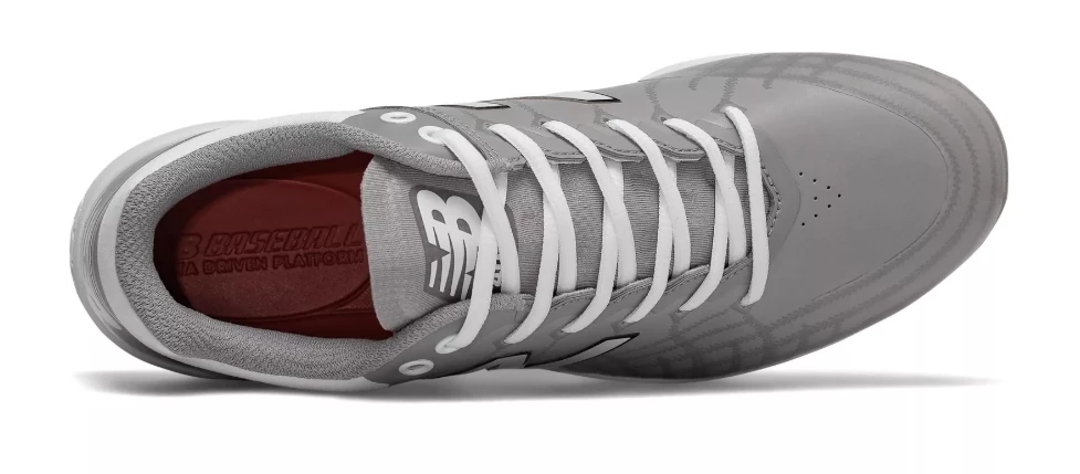 New Balance 4040v5 Metal Spikes – Grey/White (L4040TG5) 5 New Balance 4040v5 Metal Spikes – Grey/White (L4040TG5) - Image 3