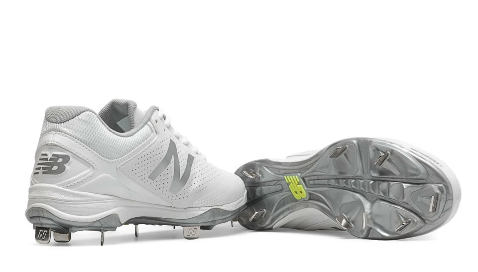 New Balance SM4040W1 White/White Women’s Fastpitch Spikes 5 New Balance SM4040W1 White/White Women’s Fastpitch Spikes - Image 3