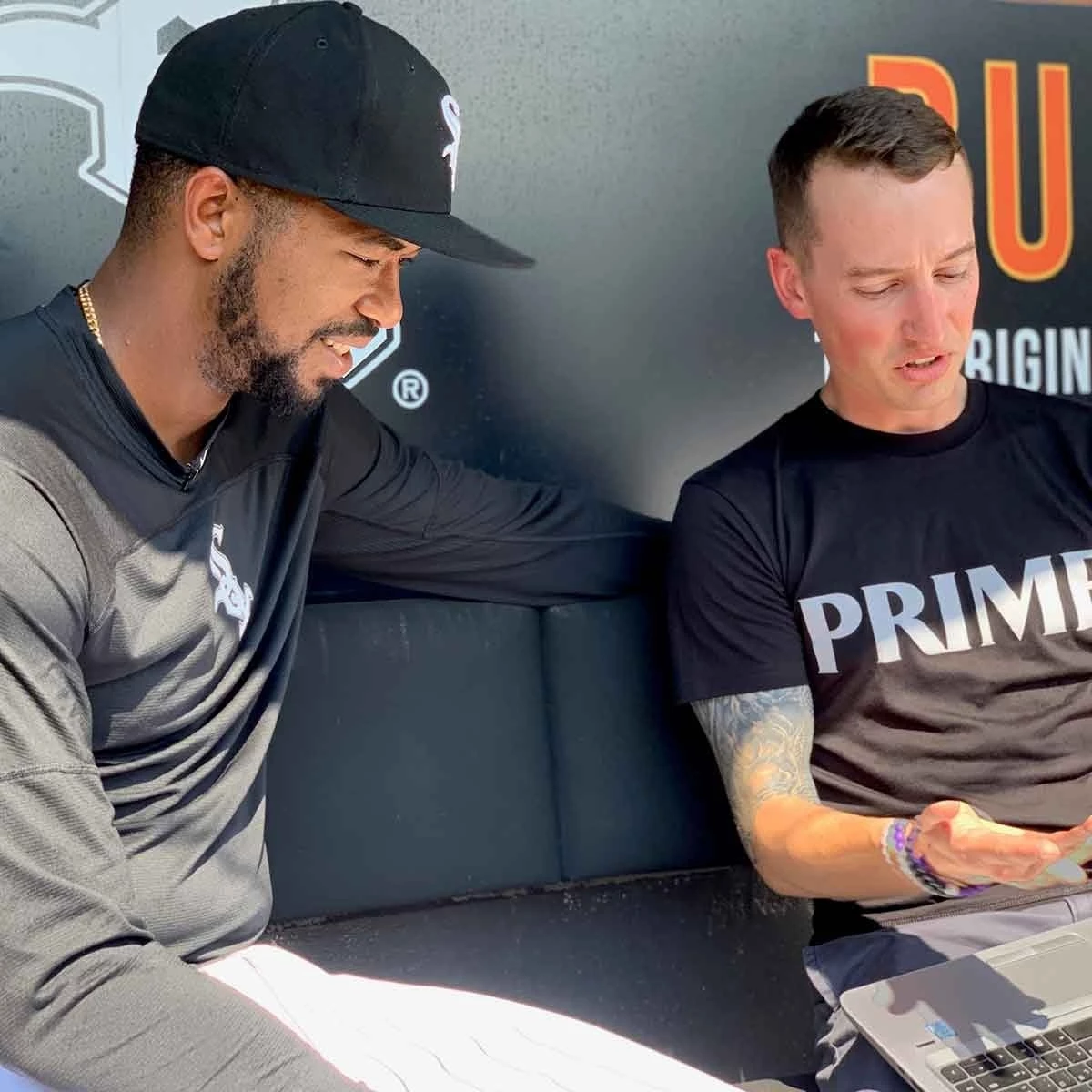 MLB Prime Signature Series Eloy Jimenez Game Model (WBL2438010) 4 MLB Prime Signature Series Eloy Jimenez Game Model (WBL2438010) - Image 2